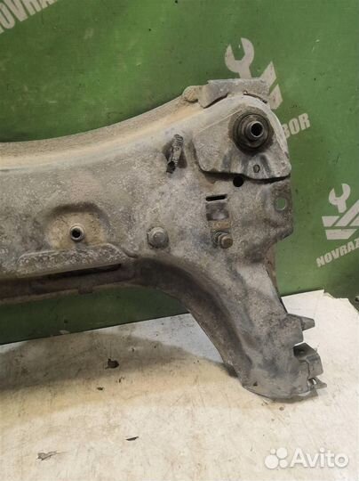 Балка подмоторная Рено Меган 2