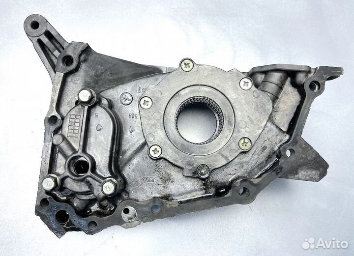 Мицубиси L300 Насос масляный