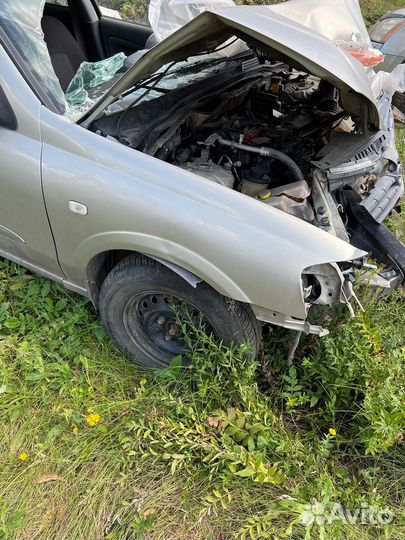 Переднее правое крыло nissa almera classic