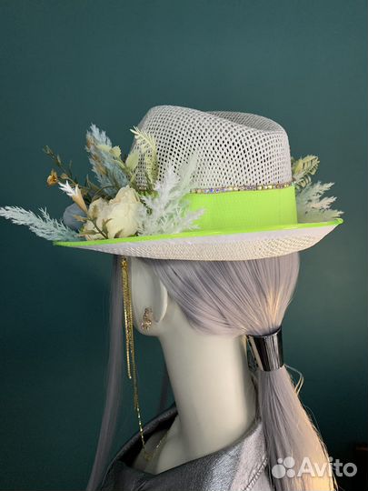 Шляпа с цветами