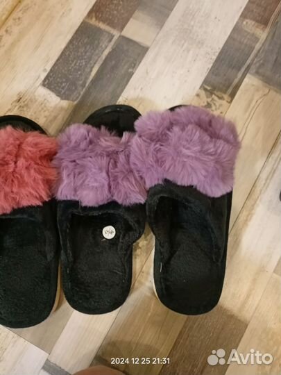 Женские домашние тапочки