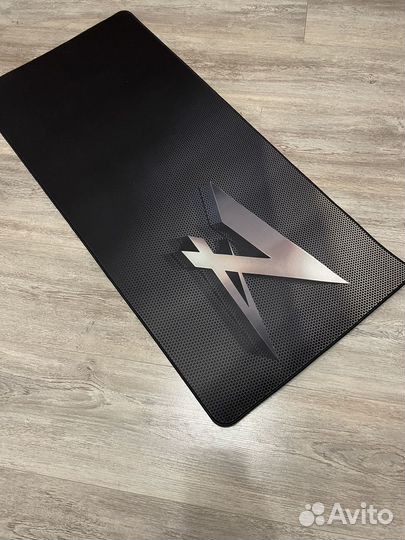 Коврик для мыши и клавиатуры