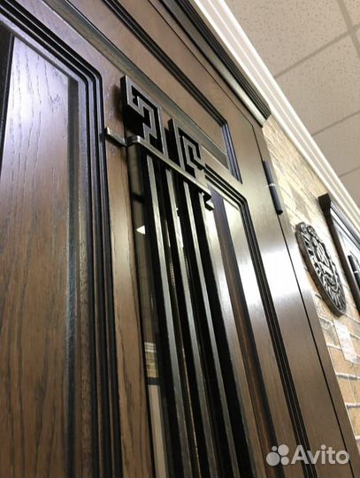 Дверь Входная титул