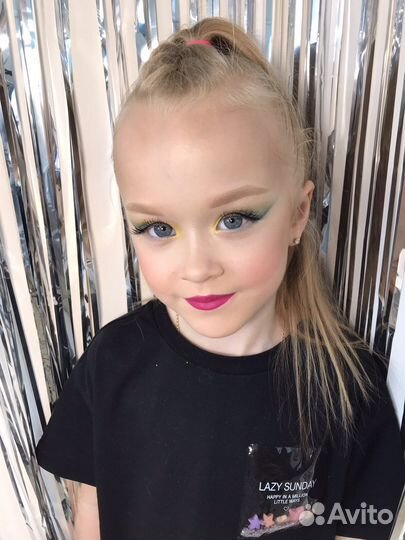 Прическа и макияж для гимнастки на соревнования