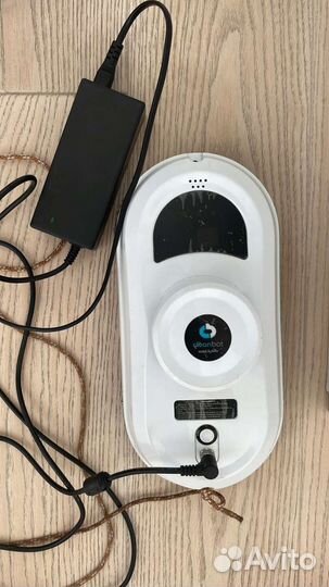 Робот мойщик окон