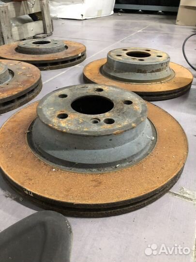 Комплект тормозной системы Mercedes CLS350