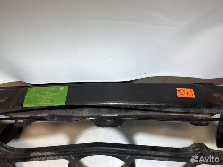 Панель передняя / Телевизор BMW E38