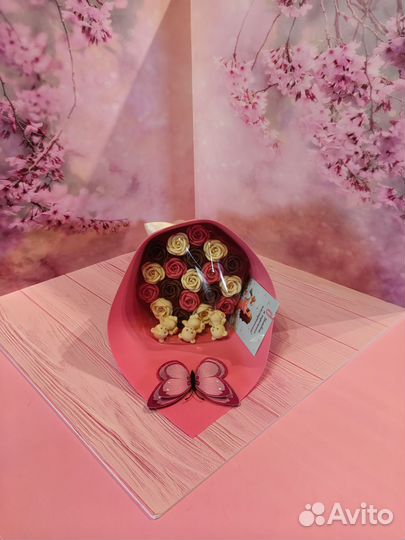 Букет, шоколад, подарок