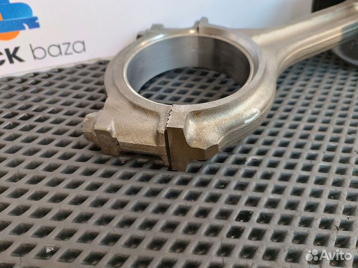 A4570300120 Поршень с шатуном