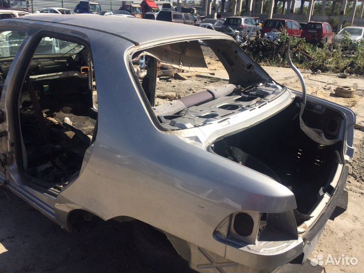 Заднее левое правое крыло Фиат альбеа