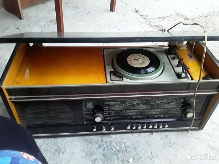 Радиола урал 111