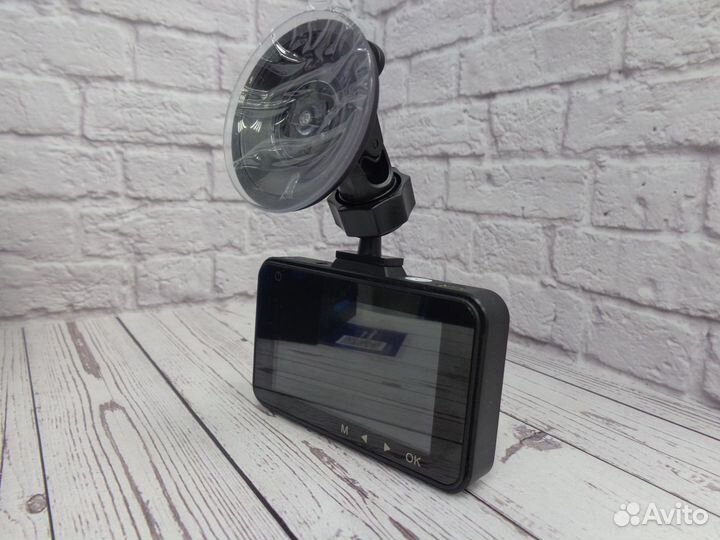 Видеорегистратор Subini GD-675