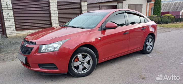 Chevrolet Cruze 1.6 МТ, 2011, 203 000 км