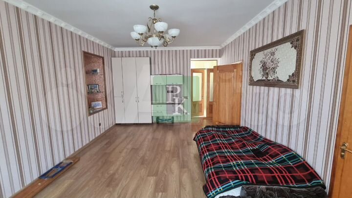 Дом 357,8 м² на участке 10 сот.