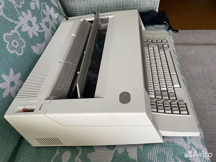 Печатная машинка IBM 6784
