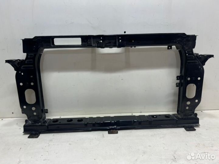 Рамка радиатора(телевизор) Hyundai Creta 1