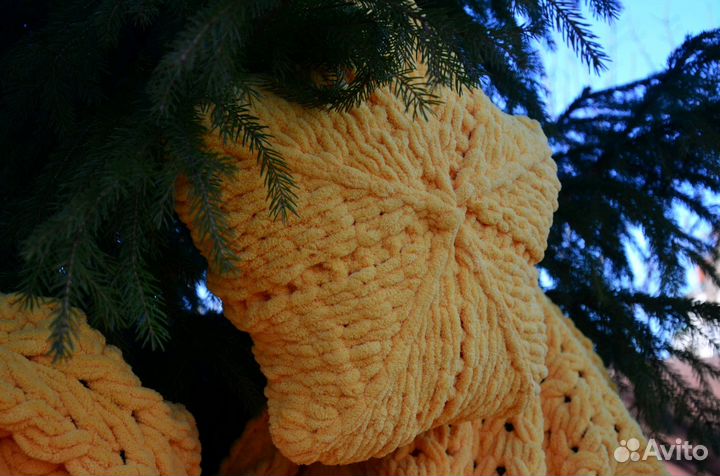 Подушки из плюша