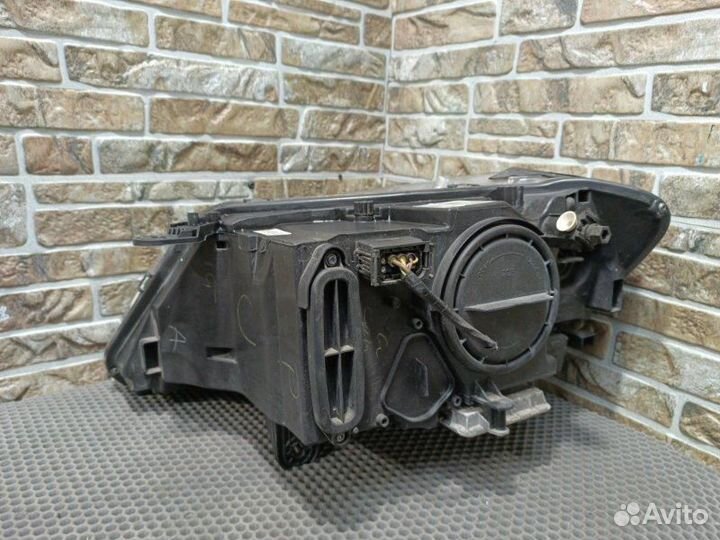 Фара правая BMW X3