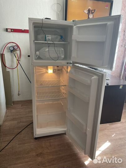 Холодильник daewoo