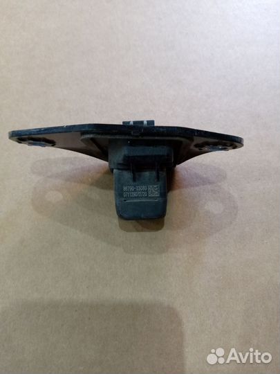 Камера заднего вида Тойота Камри 50