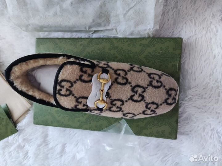 Лоферы Gucci, р. 39