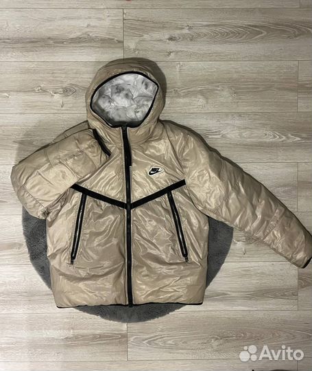Пуховик nike synthetic fill windrunner оригинал