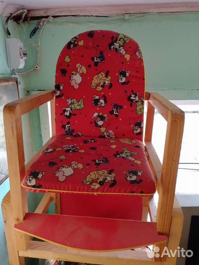 Стульчик для кормления со столиком