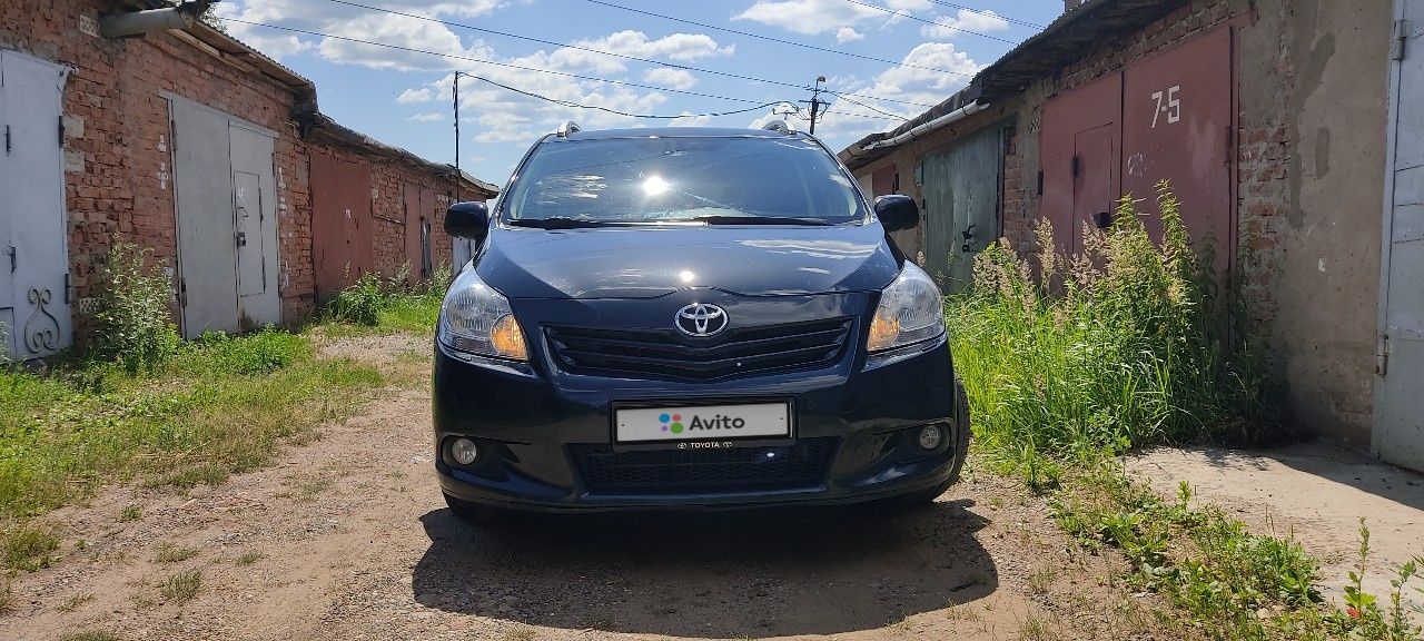 Toyota Verso: фото владельца