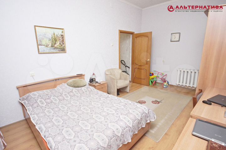 3-к. квартира, 100 м², 5/6 эт.