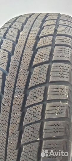 Triangle TR266 215/70 R16 104