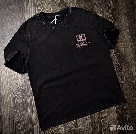 Футболка Balenciaga