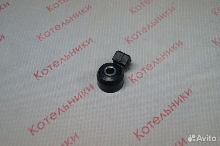 Nissan 22060-30P00 Датчик детонации