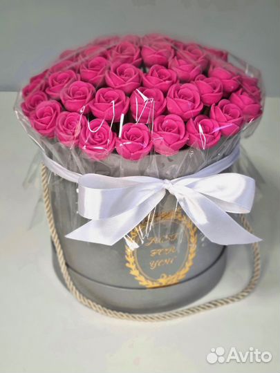 Розы из Белого Шоколада - 37 шт в Коробке