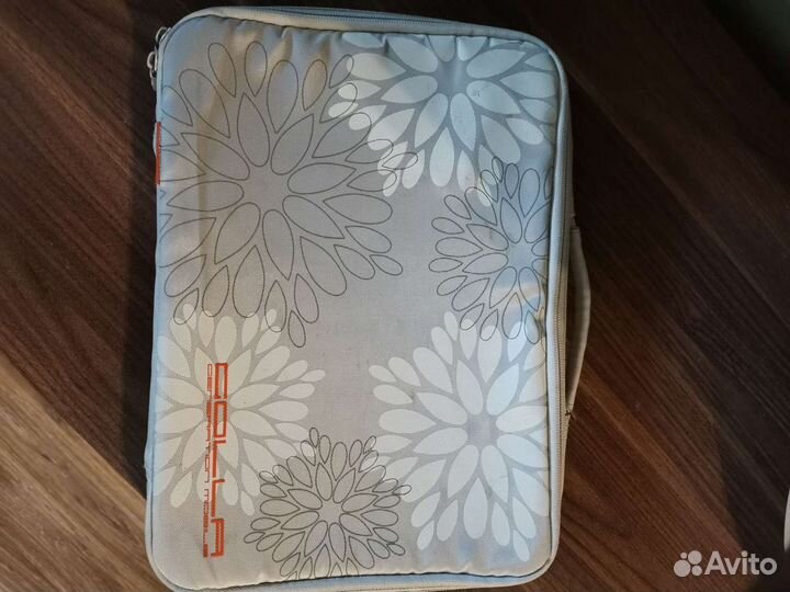 Сума-чехол для нетбука 10,2