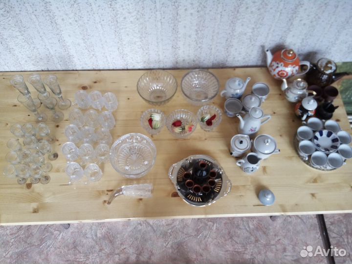 Посуда новая, разная из хрусталя, керамика,стекло