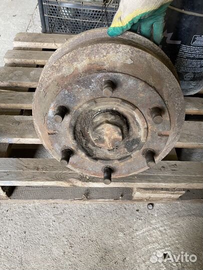 Мерседес 814 ступица барабан передняя