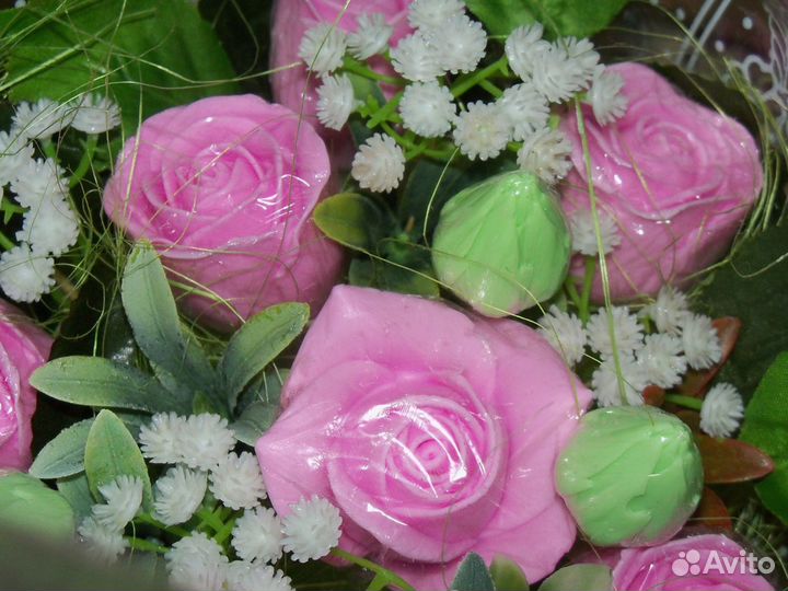 Букет из роз в стаканчике