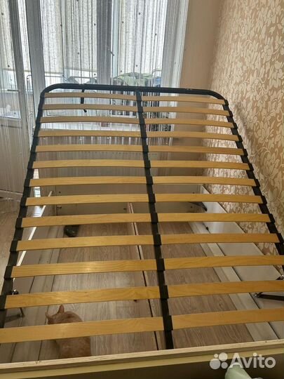 Кровать двухспальная с матрасом бу 140 200