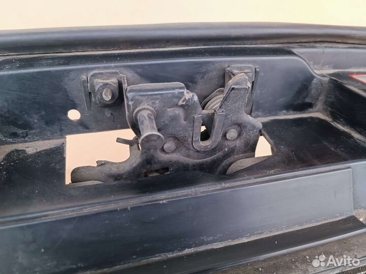 Замок капота Ауди А6 С5