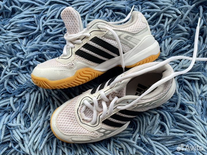 Футбольные бутсы adidas 31 размер