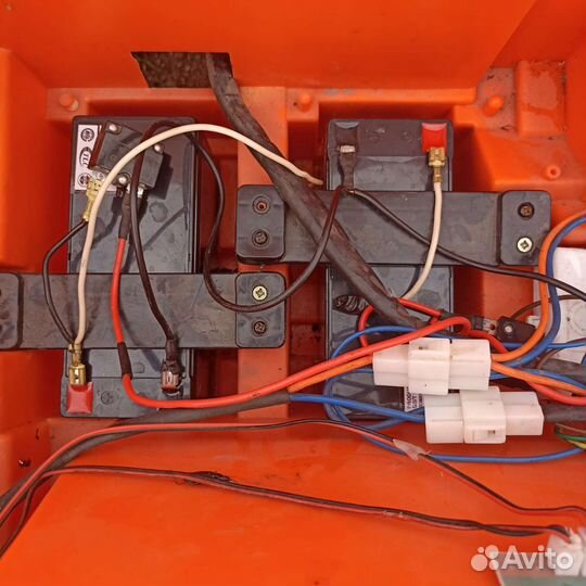 Детские игрушки машины электромобиль