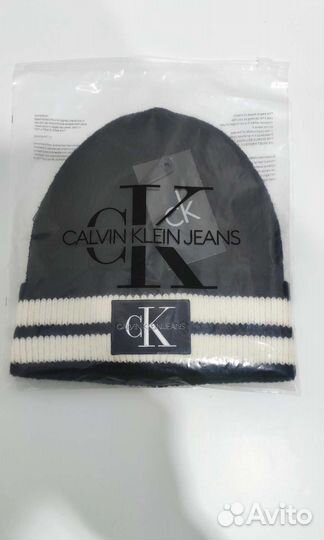 Женская шапка