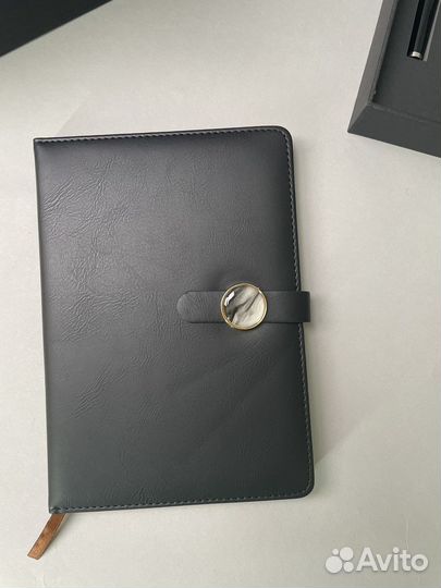 Подарочный набор (блокнот с ручкой)