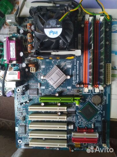 Материнская плата