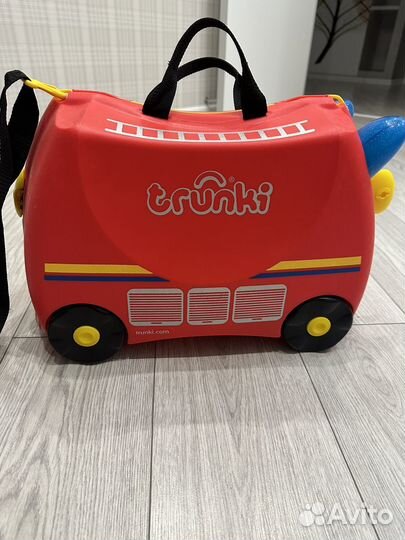 Детский чемодан trunki новый
