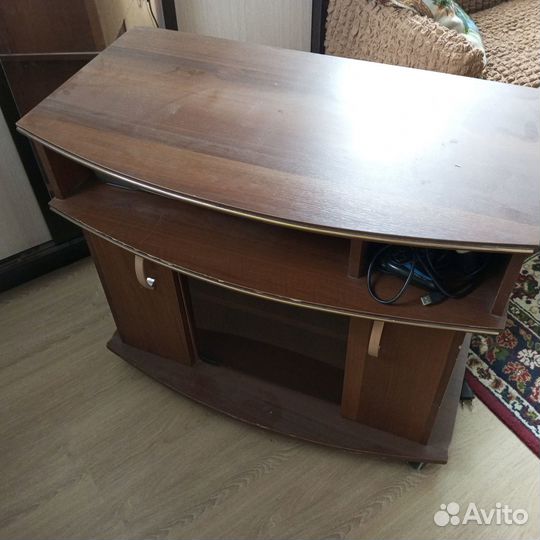 Тумба под телевизор