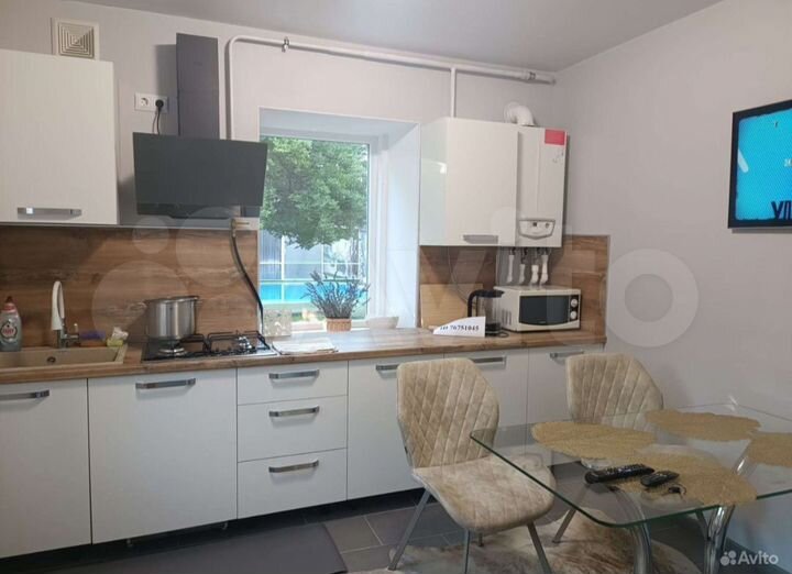 Дом 100 м² на участке 7 га