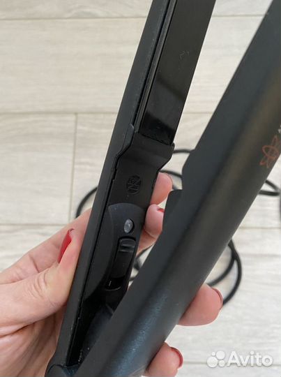 Утюжок-выпрямитель для волос Ga.ma