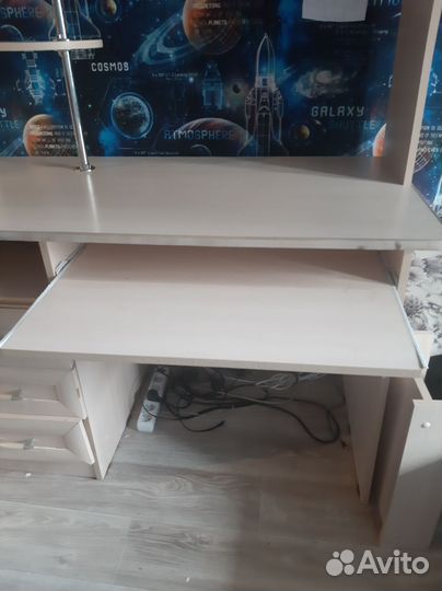 Компьютерный стол