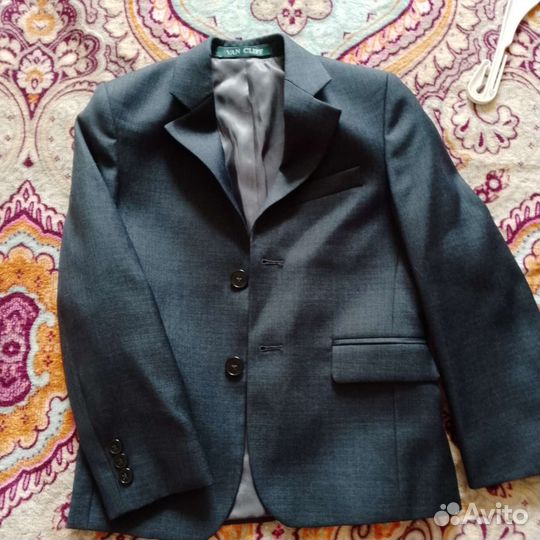 Школьный костюм